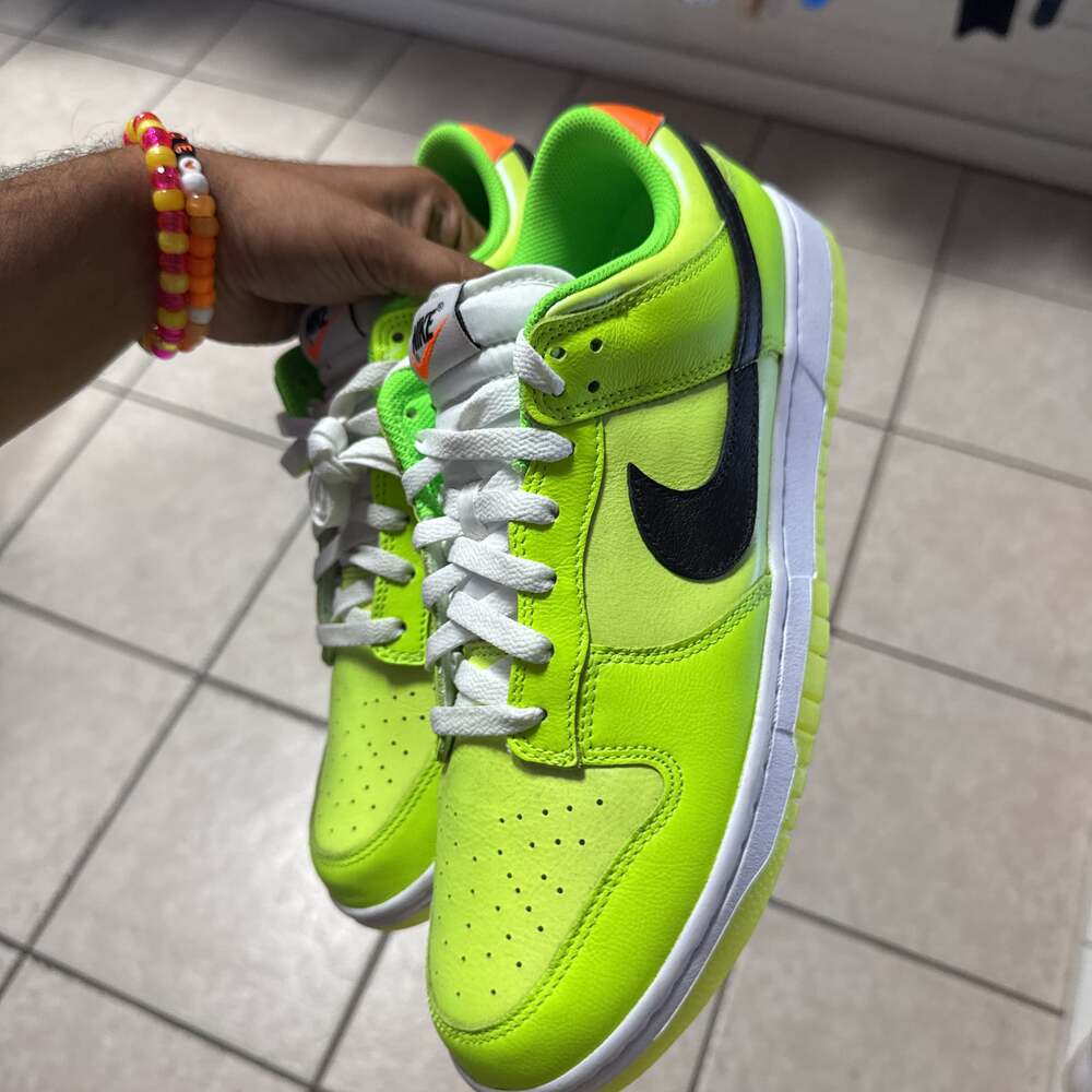 Nike Dunk Low “Volt” Men's 10.5men
